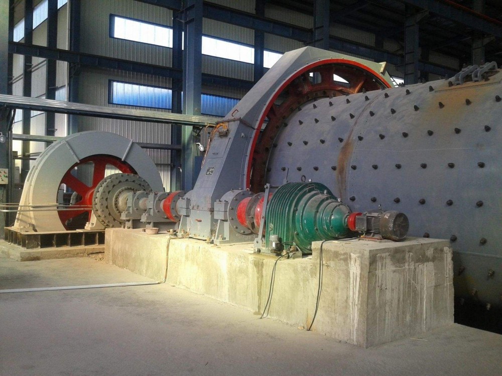 河北某水泥廠用我廠高壓同步電機作為球磨機主機設(shè)備